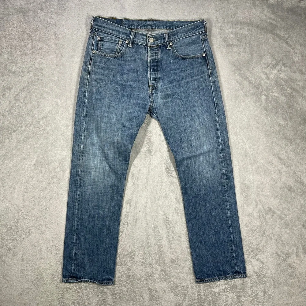 Levi's 501 Jeans Men 32(30)x27 Blue Medium Wash Straight Leg Button Fly